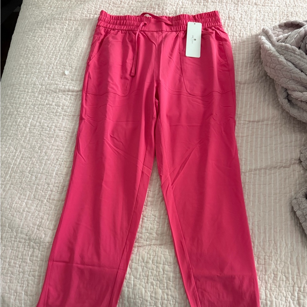 CRZ YOGA Women's Straight Leg Jogger Pants in Bright Pink